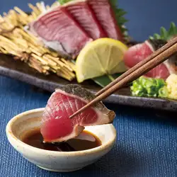Straw-grilled bonito tataki from Makurazaki, Kagoshima Prefecture