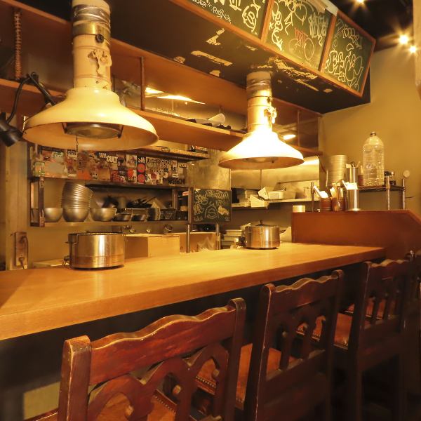 【少人数でのご来店も大歓迎！デートにもぴったり】お一人様はもちろん、デート、記念日などにもご利用ください。落ち着いた空間で美味しいお肉をリーズナブルに楽しめるのが当店の魅力です。ぜひ気軽にふらっとお立ち寄りください。心を込めておもてなしいたします♪