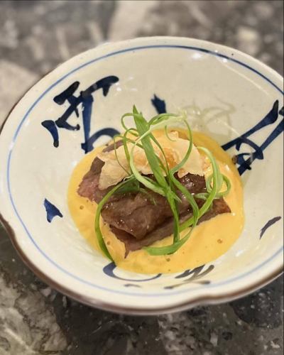 We will be participating in Kurebaru on September 29th.

Our shop is listed in the pamphlet as open from 14:00 to 18:00.
13:00 - Ends when sold out.

menu
○Mini 8-inch
An assortment of seasonal ingredients, one bite at a time.

○Japanese black beef sukiyaki with hollandaise sauce
Our popular sukiyaki served with warm egg yolk sauce

○Fried sardine collar
The unique texture of this okoze fish cake goes well with sake.

Today's stew bowl
Our proud stewed bowl made with the first stock of Hokkaido kelp carefully harvested every morning and Makurazaki honkarebushi.

●Cold sake Kamo Kanehide special pure rice
●Kaku Highball
●Oolong tea
●Homemade ginger ale

Each ticket allows you to choose one food item and one drink.

We look forward to seeing you all.

#KureBar #KureBar participating stores

Japanese cuisine Kagetsu
2-1-5 Hondori, Kure City
0823231960
Closed on Mondays
Lunch: 11:30-13:30 (last order)
Dinner 17:30-21:30 (last order)

https://nihonryorikagetsu.owst.jp/

#Japanese cuisine #Japanese food #Hiroshima gourmet #Hiroshima dinner #Hiroshima lunch #Hiroshima #Kure #Kure city #Kure gourmet #Kure dinner #Kure lunch #Naka Naka Street #Japanese cuisine Kagetsu #visithiroshima