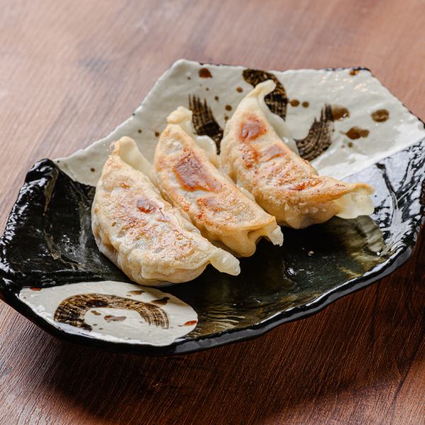 うまい！餃子　4個