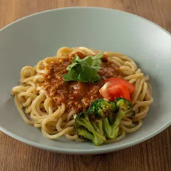 スパイスキーマカレーまぜそば