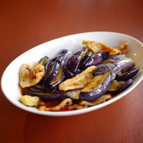 Spicy stir-fried eggplant and pork