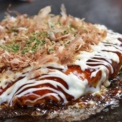 野菜がたっぷり取れるお好み焼き！ソースは10種類以上の野菜果物