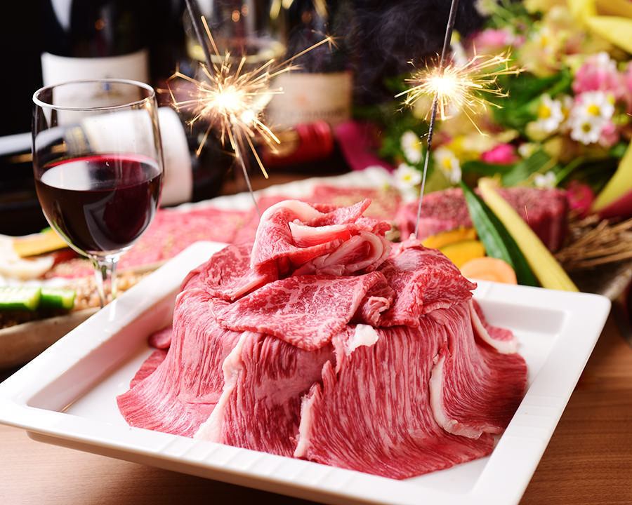 大切な日にオススメのサービス多数！大人気肉盛りプレート♪