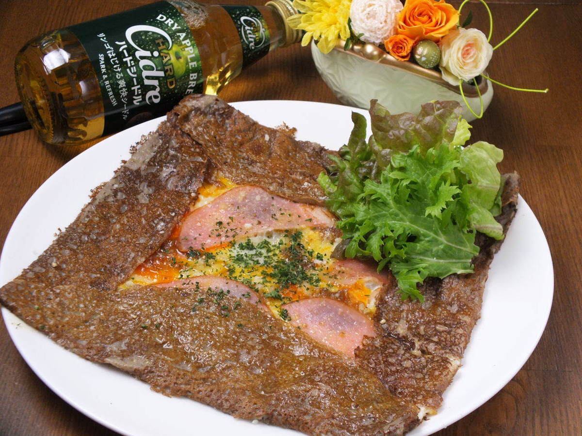 Authentic galette using Echizen buckwheat flour from Fukui prefecture! Our recommended taste ♪