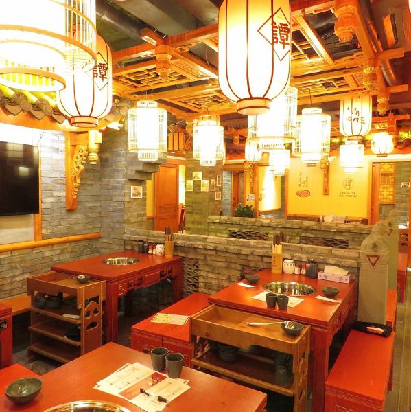 A high-quality space with a calm atmosphere.We can accommodate from 2 people to a maximum of 120 people.Ideal for small groups to charter a large number of people.Please spend a relaxing time in a spacious seat.[Kashiwa / Hot pot / Chinese / Private room / Birthday / Hospitality / Duck blood hot pot]
