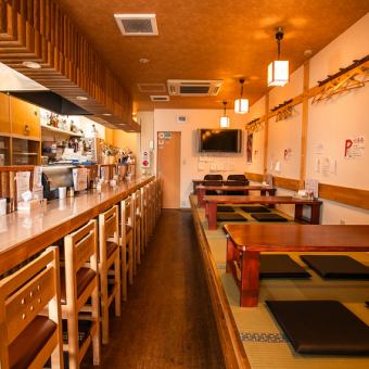 最小16名から最大26名までの貸切でお店をご利用いただくことができます。大人数での会社宴会やサークルでの打ち上げなど様々な用途でご利用いただけます！またお席の最大3時間までご利用いただくことができるのでお食事や、ご友人、同僚との会話を思いつくすかぎりお楽しみいただけます♪