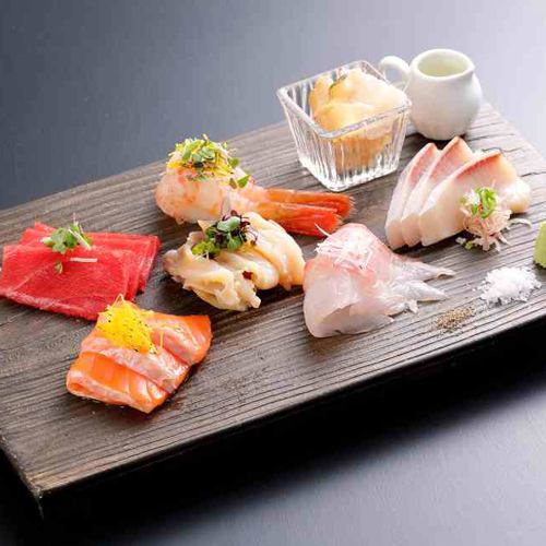 Carefully Selected Sashimi Assortment of Seven Kinds