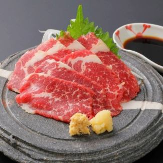 馬刺し　カルビ
