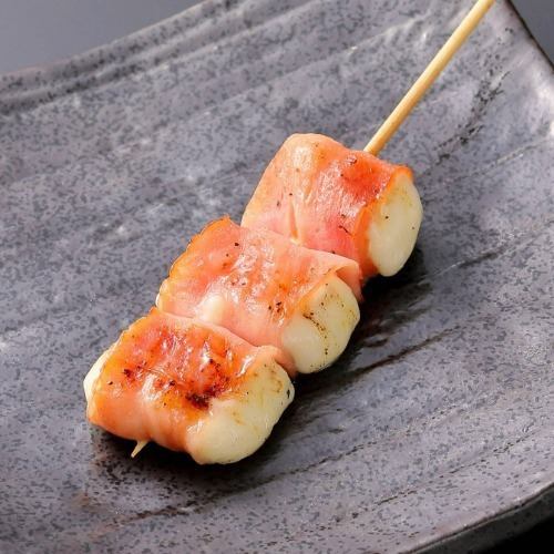 十勝産カチョカバロベーコン巻き（一本）