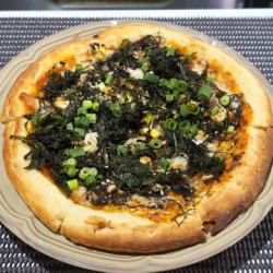 もずくと有明海苔のピザ
