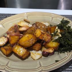 章鱼土豆配鱿鱼肝酱