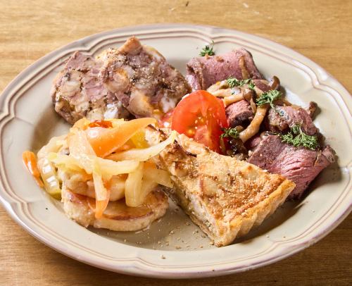 我们选用来自北海道和山原的精选食材。