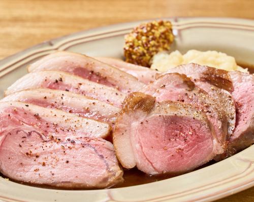 イノシシのロースト/イノシシバラ肉のとろける煮込み