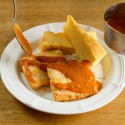 하키 로스트 진한 토마토 소스