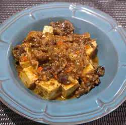 発酵豆板醤のマトン麻婆豆腐