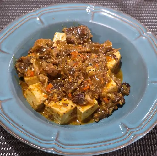 発酵豆板醤のマトン麻婆豆腐