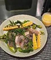 本日鮮魚の柚子味噌カルパッチョ