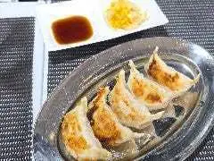 島豚肉汁餃子 発酵白菜添え (5個)