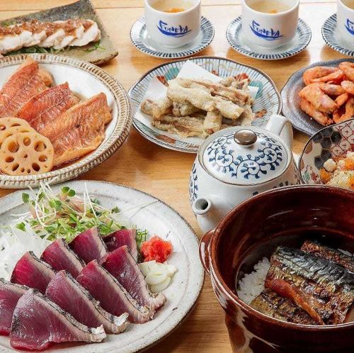 ≪2時間飲み放題付≫迷ったらコレ！「スタンダードコース5,000円」名物炭焼鯖の土鍋ご飯、お刺身、煮付など
