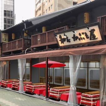 [Tea shop] Only in the summer! Enjoy the liveliness of Meieki 3-chome at the popular terrace seat ♪