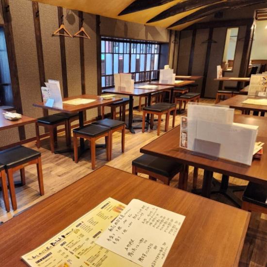 2F最大86名様、1F最大60名様、1F、2Fで最大146名様まで貸切可能