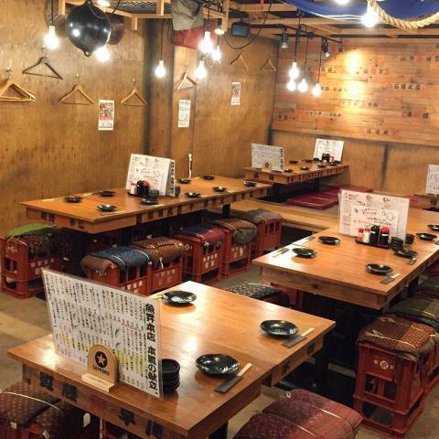 Groups such as company banquets and large drinking parties are welcome! We also accept private reservations for up to 50 to 62 people! We also have a sunken kotatsu table where you can relax and stretch out.Enjoy a fun and delicious meal of fresh seafood and drinks.