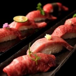 Five kinds of meat sushi