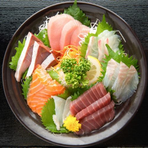 Enjoy seasonal ingredients delivered directly from Tsukiji Market!