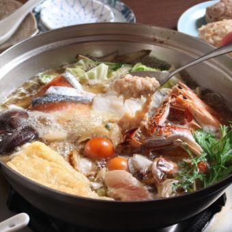 "End of Year Student Exclusive Course" 8 dishes including Chanko Hotpot with 2.5 hours of all-you-can-drink 4400 yen ⇒ 3300 yen ※End of year restrictions apply