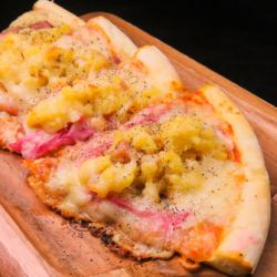 鳴門金時のジャーマンポテトピッツァ