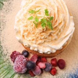 阿波和三盆糖たっぷり窯焼きスフレケーキ