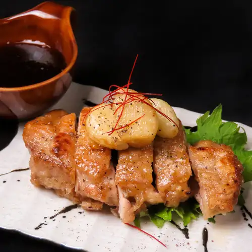 阿波尾鶏のガーリックバター焼き