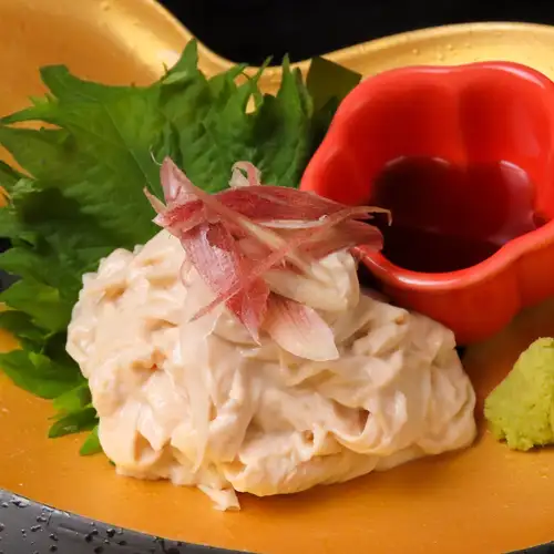 おっさん豆腐の濃厚生湯葉の刺身