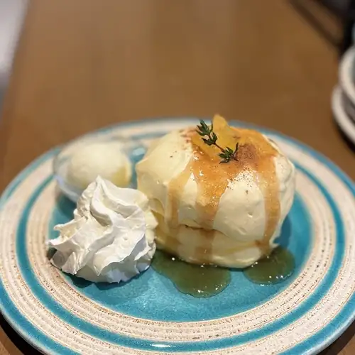 りんごとカスタードのパンケーキ ※シナモン入り