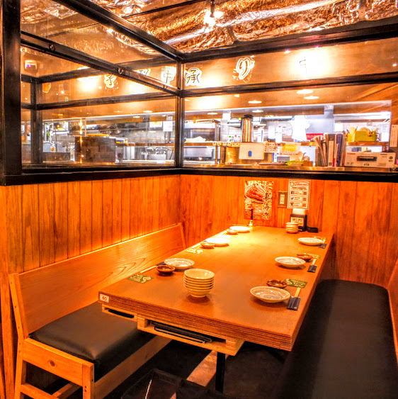 [Recommended for banquets ♪] A new type of seafood izakaya where you can fish.How about a different banquet in the city of Shibuya? At the counter at the date, in the box seat for 5 to 6 people at the joint party, at the table seats and tatami seats with a sense of openness to suit the scene Please use it.