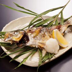 Salt-grilled horse mackerel