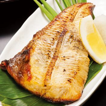 Salt-grilled mackerel