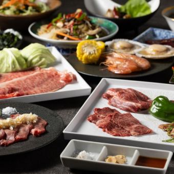 Nine dishes in total, including salted tongue, horumon hotpot, and a platter of four kinds of Omi beef. 6,000 yen (tax included)
