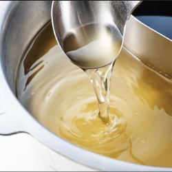 真鯛と藻塩の深い旨み【淡いろ潮だし】