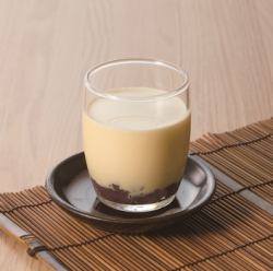 朱毬小豆あん入り　自家製なめらかプリン