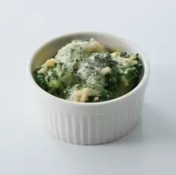 黏糊糊的奶酪凤尾鱼西兰花