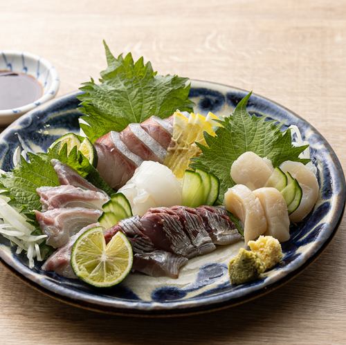 【鮮度抜群】捌きたての刺身盛り合わせ◆市場直送の旨味