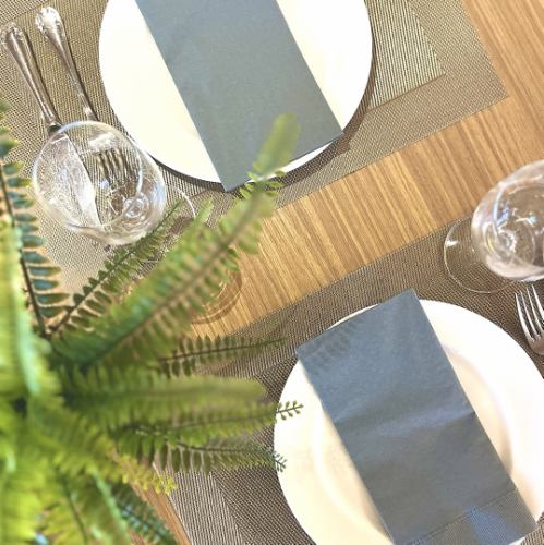 <p>ナチュラルかつ洗練された雰囲気での時間をお過ごしください</p>