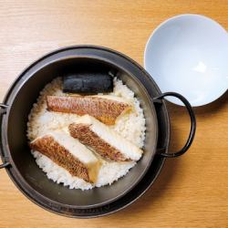 名物 鯛めし　二合