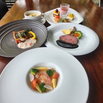 [Starting June 1st ◇ Limited Time Offer] Seasonal Fruit Mini Dessert Wagon Recommended Lunch Course ◇ 2980 yen (tax included)