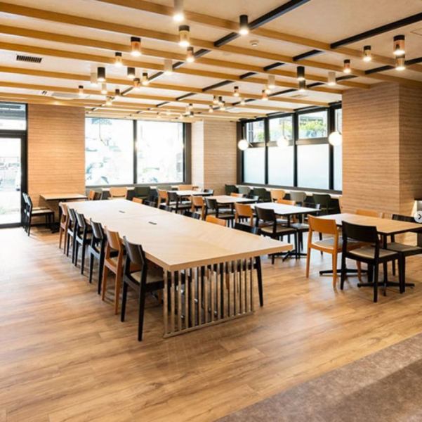 大阪・関西万博のテーマ「いのち輝く未来社会のデザイン」にちなみ、一足先に“食”を通じて日常に彩りを添える新しいランチ体験をお届けします。「選ぶ楽しさ、いつもの日常に彩りを。」時間を気にせず、広々として落ち着いたホテルの空間で心地よいランチタイムをお過ごしください。