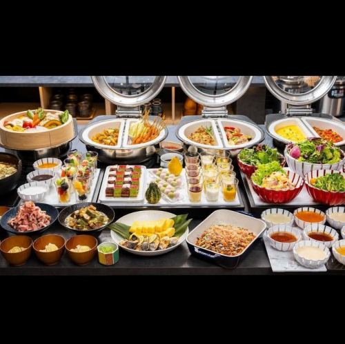 ランチビュッフェ　　大人1800円