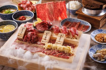 【新栄葵店限定】見応え◎食べ応え◎名物尽くしの肉手箱コース5500円【120分飲み放題付】