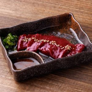 신선한 얇게 썬 레버